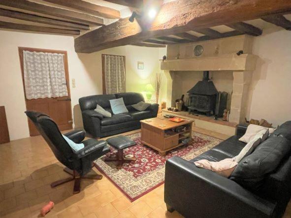 La Maison Tournesol - 3 Bedroom House With Large Garden Near Saumur Saint-Martin-de-la-Place Экстерьер фото